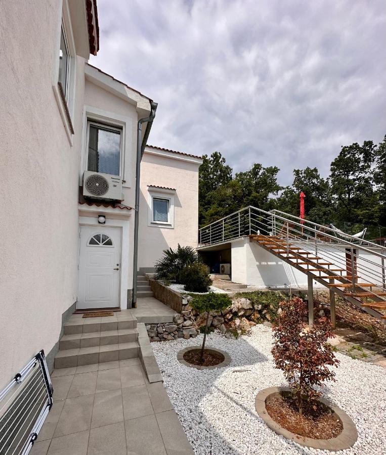 Dreamtime - One Badroom And 1 Livingroom Apartment Veprinac Exterior foto