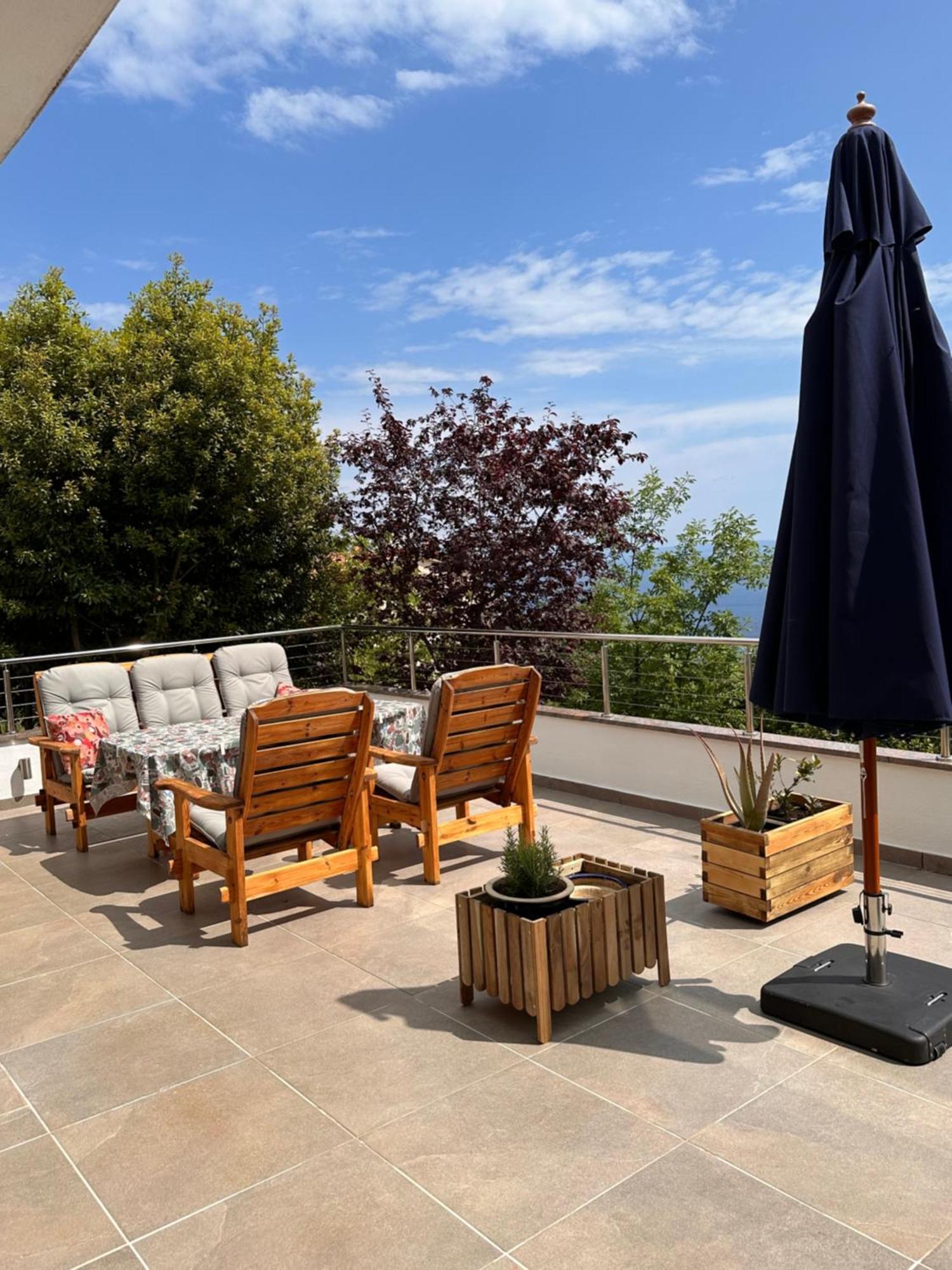 Dreamtime - One Badroom And 1 Livingroom Apartment Veprinac Exterior foto